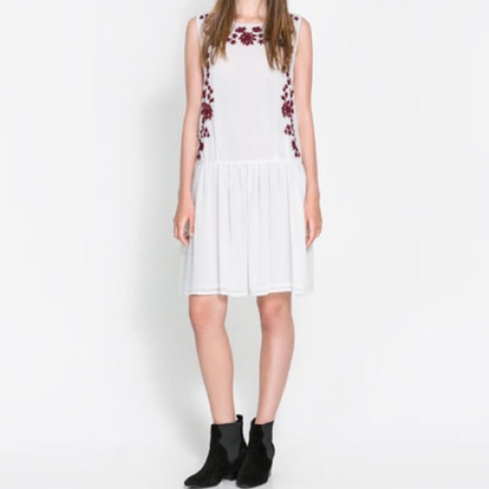 Zara Embroidered dress 🌹🌹🌹